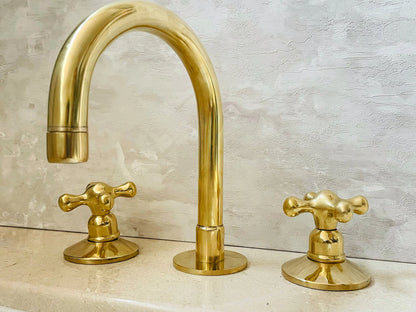 Widespread 3 Holes Solid Unlacquered Brass Faucet, Antique Brass Bathroom Faucet